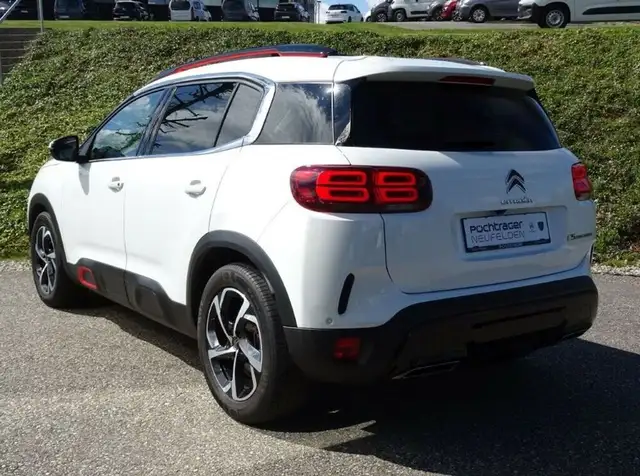 Citroen C5 Aircross view 2