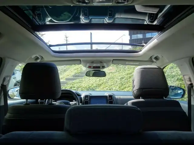 Citroen C5 Aircross view 8