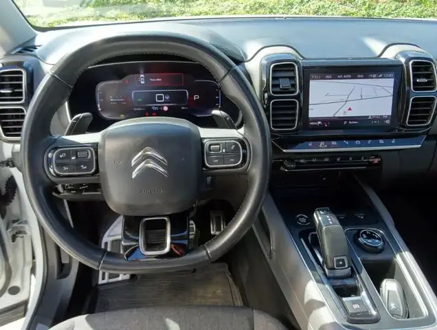 Citroen C5 Aircross view 14