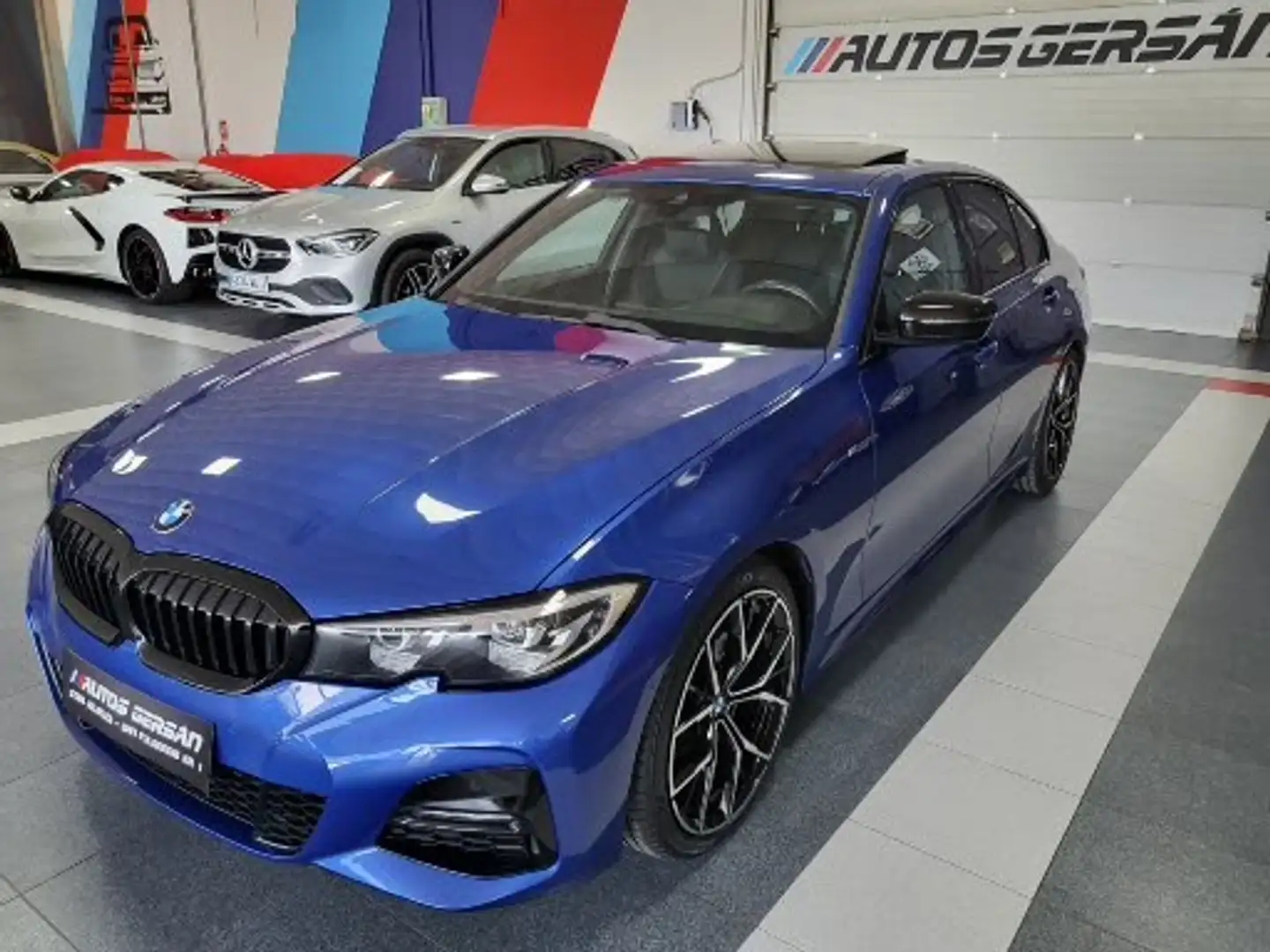 BMW 320 320iA Blau - 2