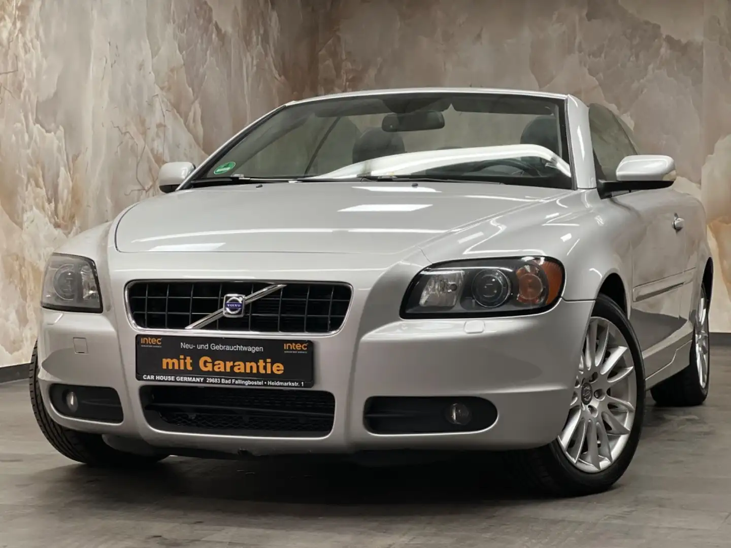 Volvo C70 Cabriolet 2.4 Kinetic* LEDER* XENON* TEMP Silber - 1