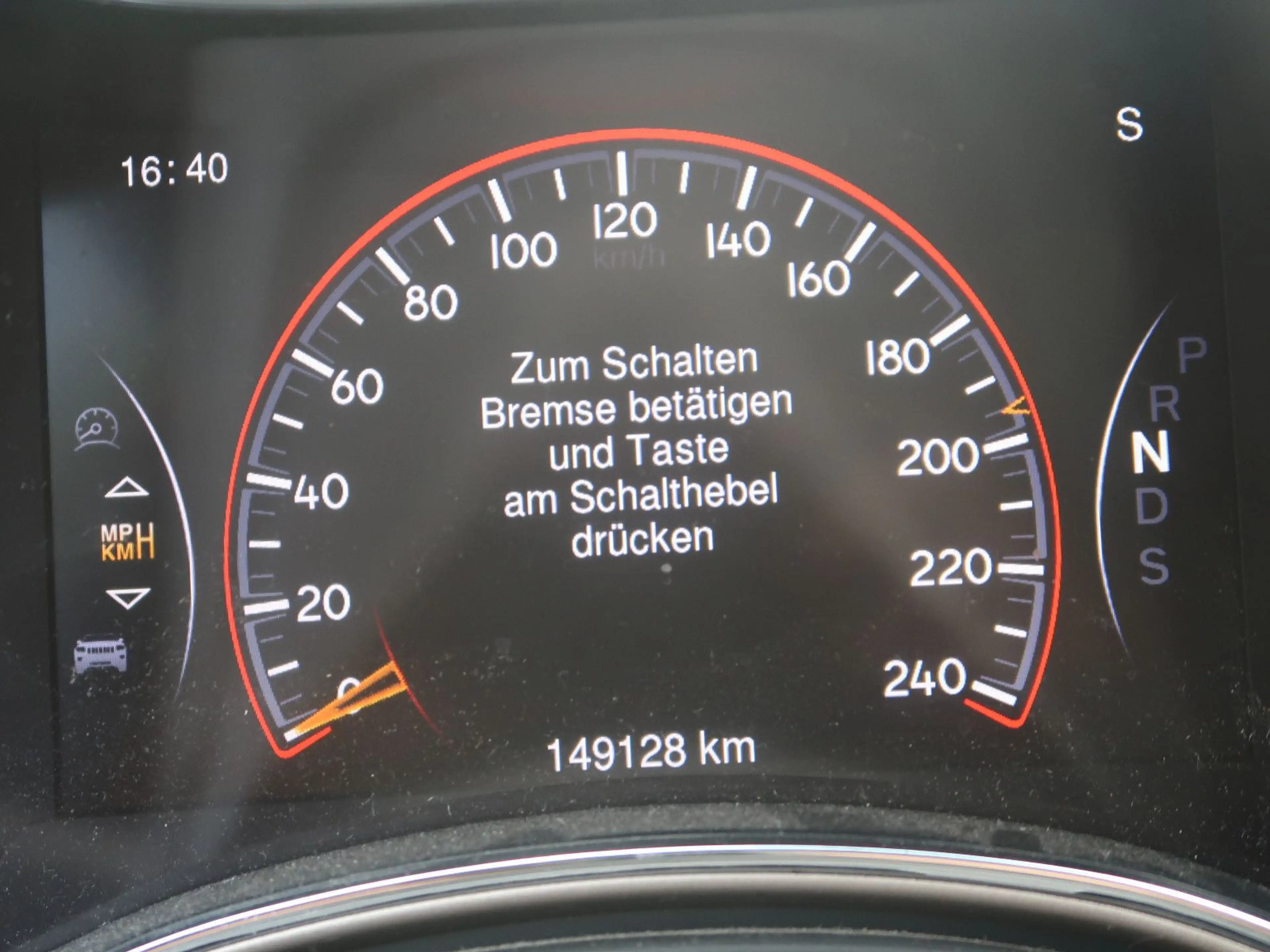 Jeep Grand Cherokee 3.0 CRD Limited — photo 13