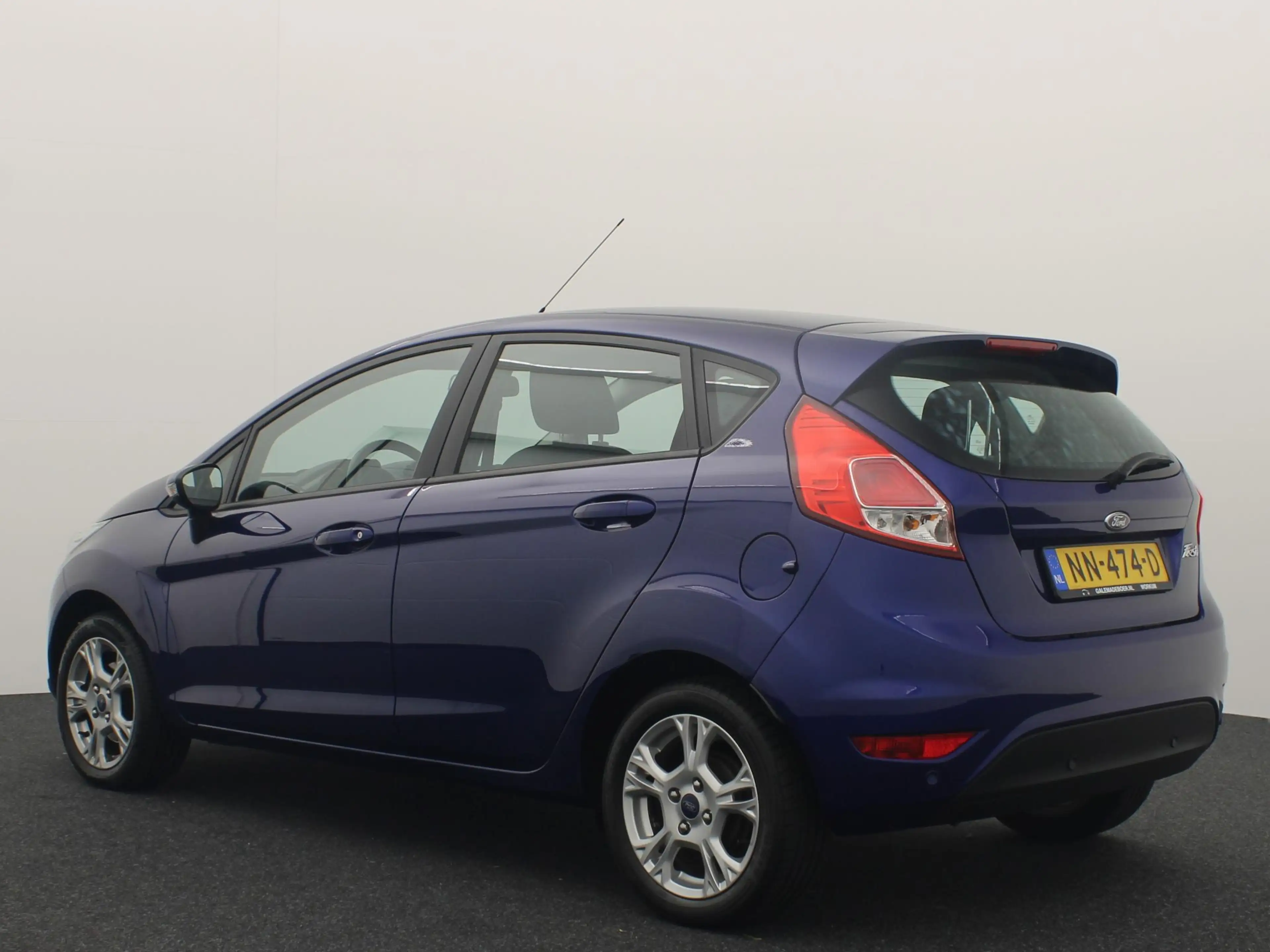 Ford Fiesta 1.0 Style Ultimate PDC / CRUISE / AIRCO / NAVI / B — photo 3