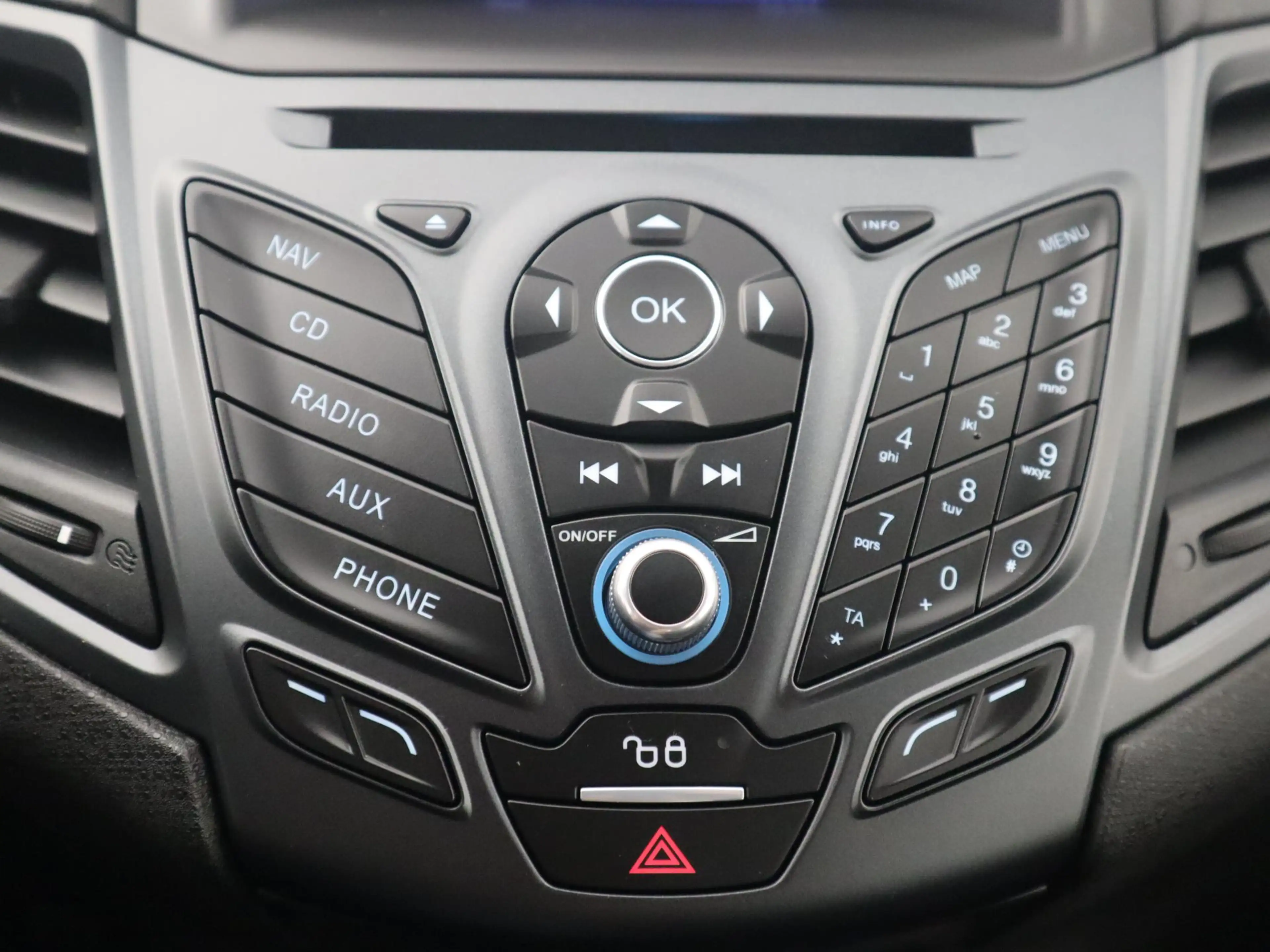 Ford Fiesta 1.0 Style Ultimate PDC / CRUISE / AIRCO / NAVI / B — photo 24