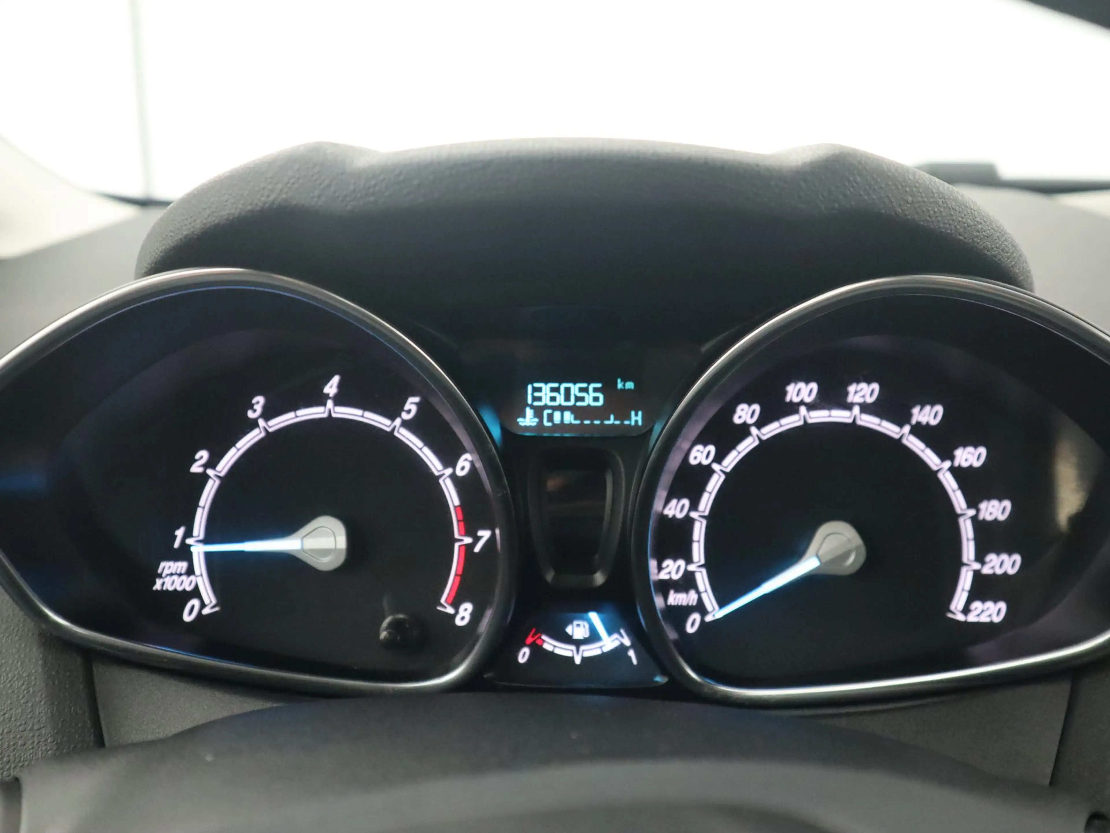 Ford Fiesta 1.0 Style Ultimate PDC / CRUISE / AIRCO / NAVI / B — photo 26