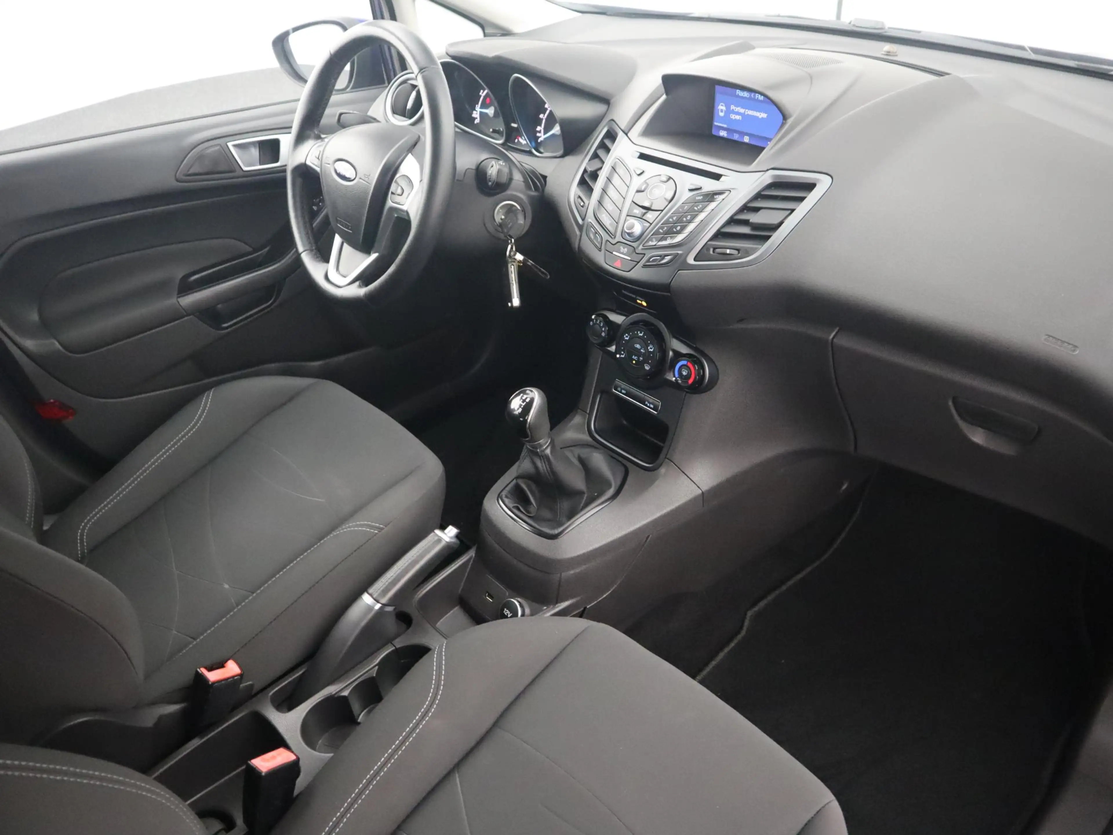 Ford Fiesta 1.0 Style Ultimate PDC / CRUISE / AIRCO / NAVI / B — photo 38
