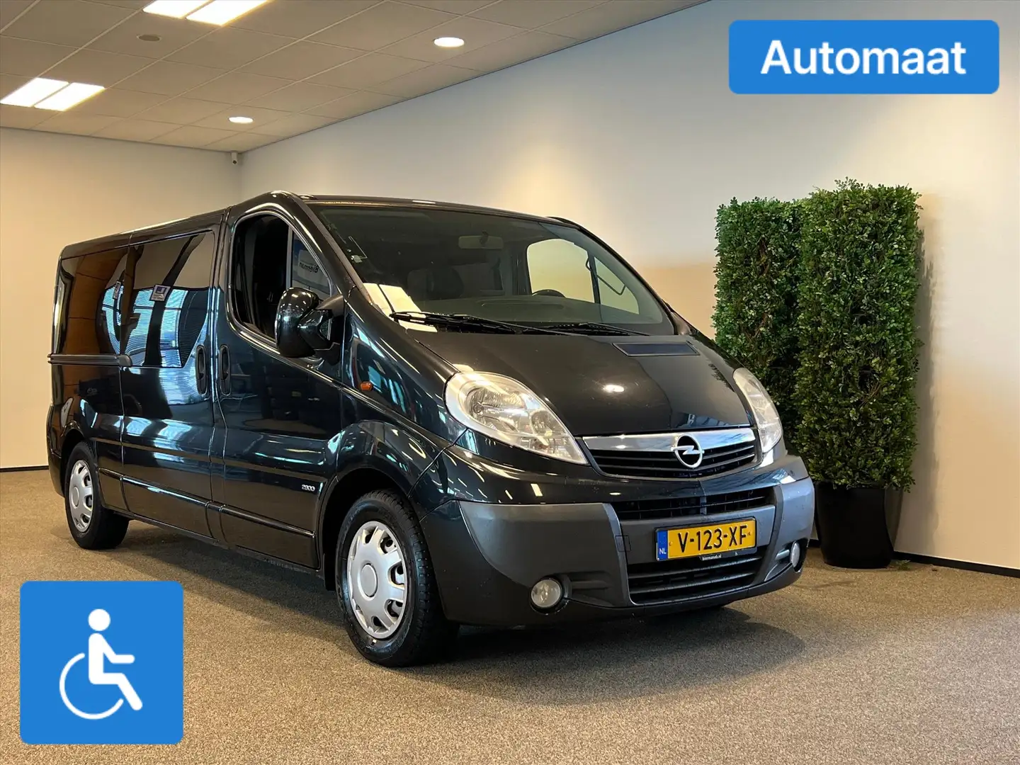 Opel Vivaro L2H1 Rolstoelbus Automaat (airco) Zwart - 1