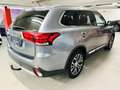 Mitsubishi Outlander Top 2.2 DI-D Top 4WD 7-Sitzer Grau - thumbnail 2