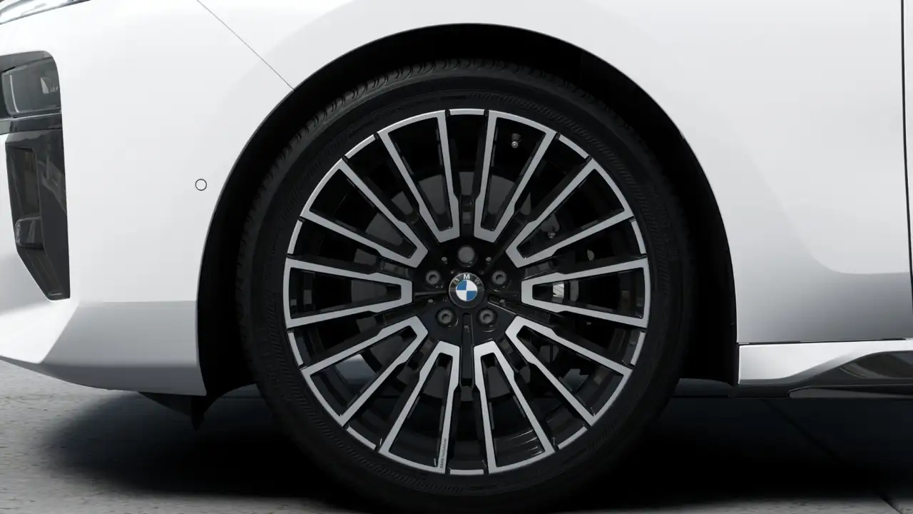 BMW 740 d xDrive **Vorführwagenaktion** 7