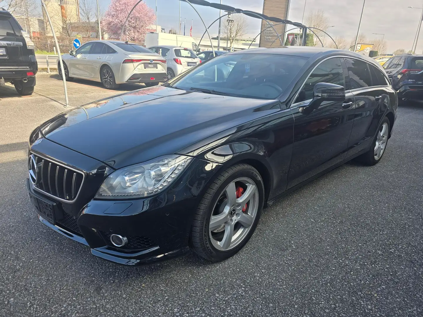 Mercedes-Benz CLS 350 BlueEfficiency Coupe Aut. Schwarz - 1
