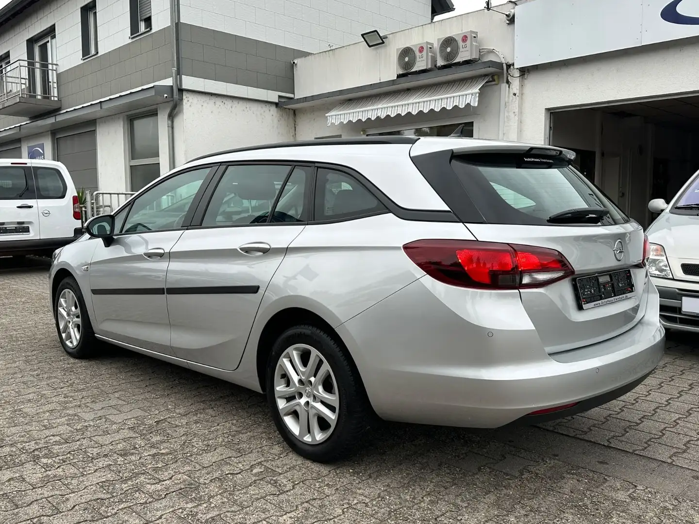 Opel Astra K 1.6 CDTi ST Edition*Navi*Klima*AppLink* Argent - 2