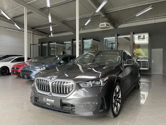 BMW 550 e xDrive LED Pano Live Cockpit Prof. ACC H&K