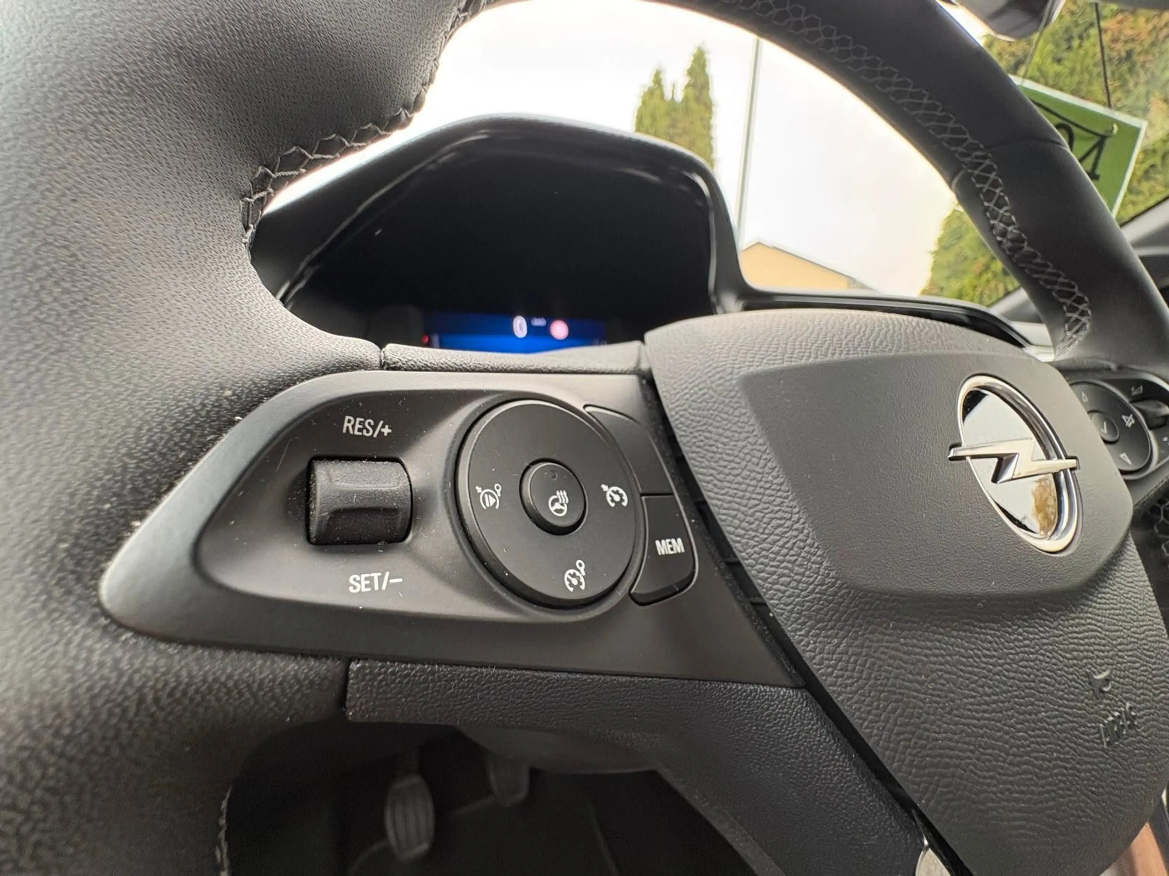 Opel Corsa 1.2 GS-Line KAMERA LENKRADH. NAVI LED — photo 13
