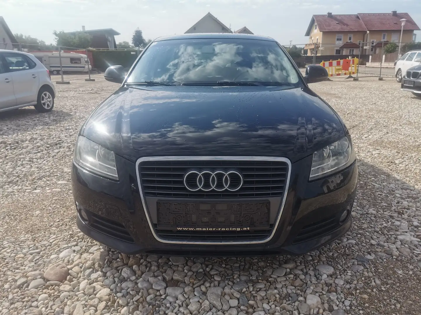 Audi A3 1.6 Attraction Schwarz - 2