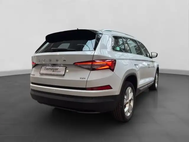 Skoda Kodiaq view 3