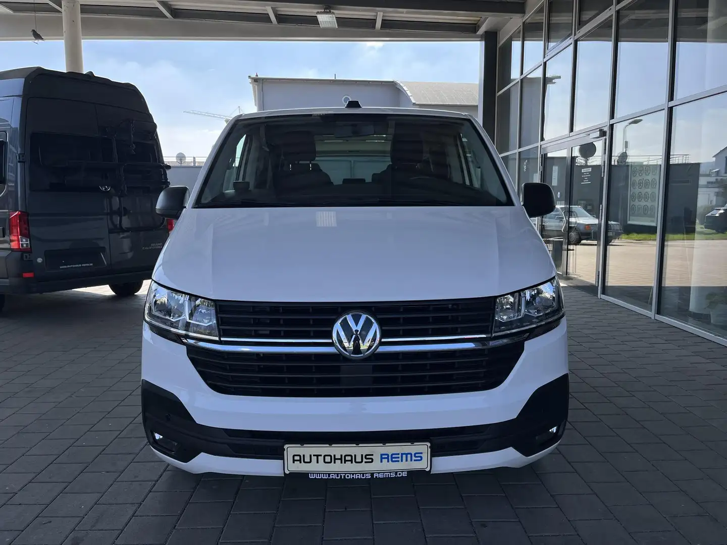 Volkswagen T6 Multivan T6.1 NAVI, NAVI, ACC, RÜCKFAHRKAMERA Wit - 2