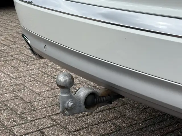 Volvo XC90 view 13
