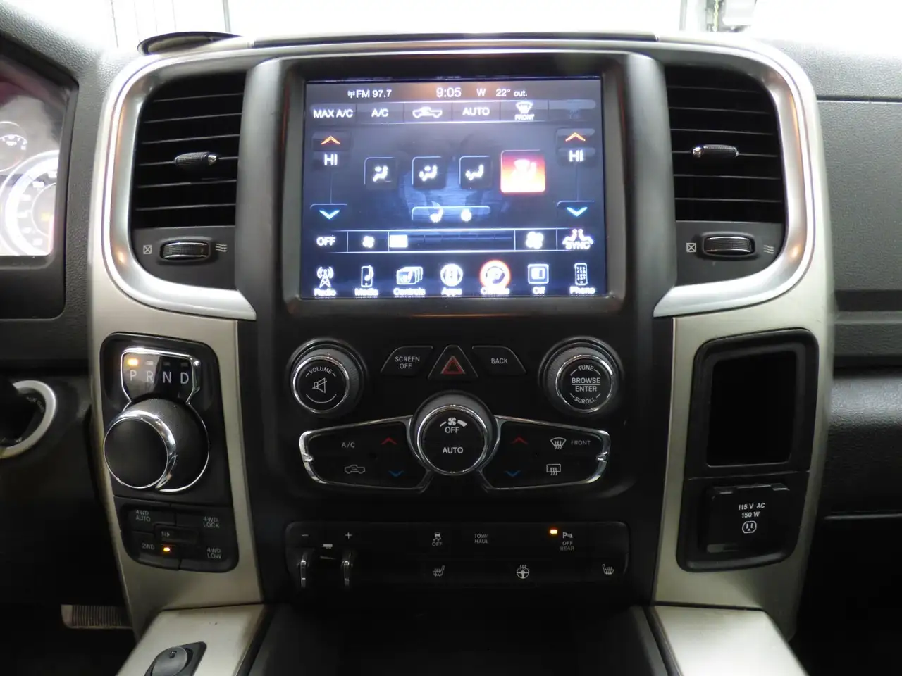RAM 1500 снимка RAM 1500