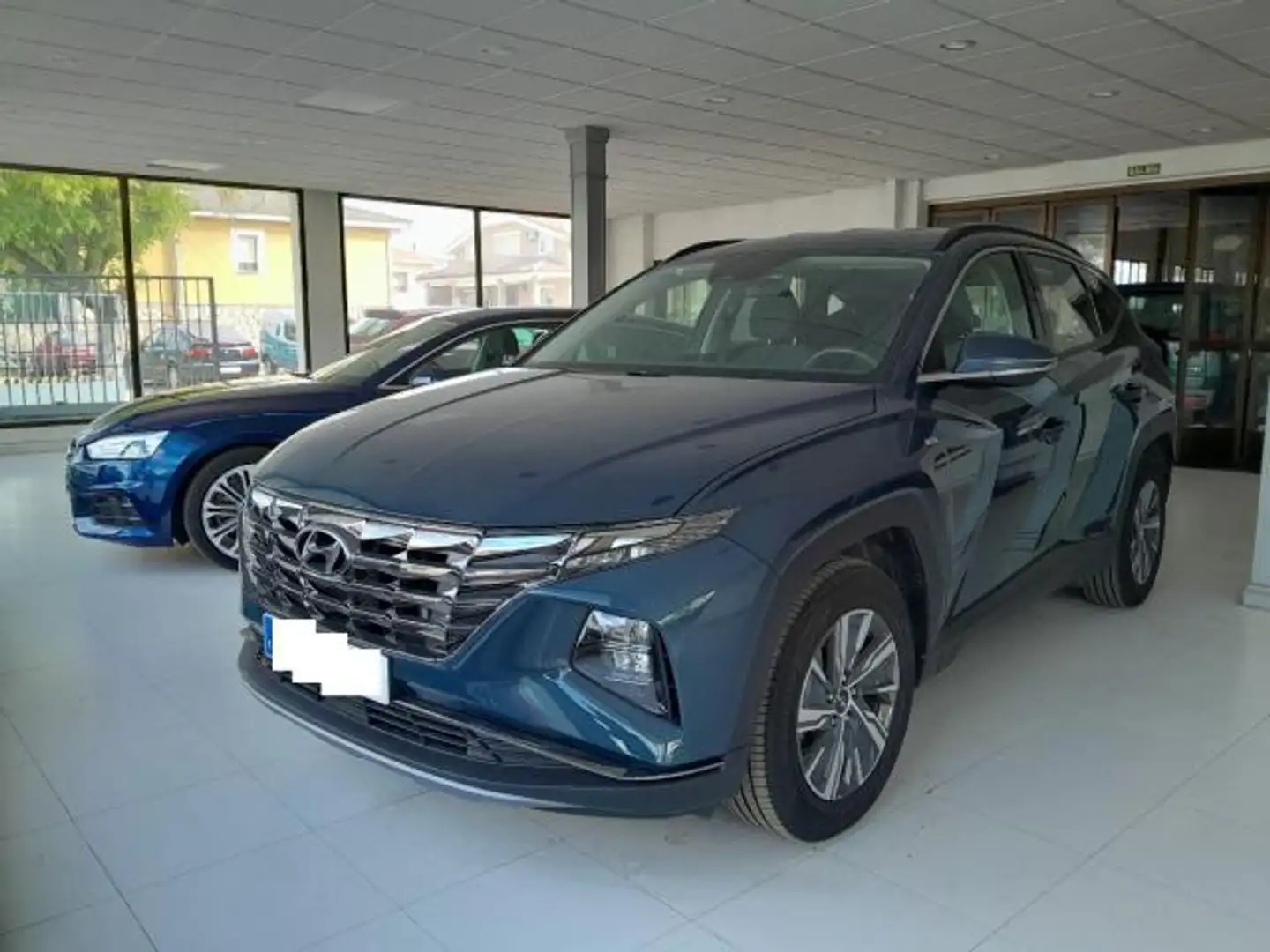 Hyundai TUCSON 1.6 CRDI 48V Style 4x4 DT Gris - 2