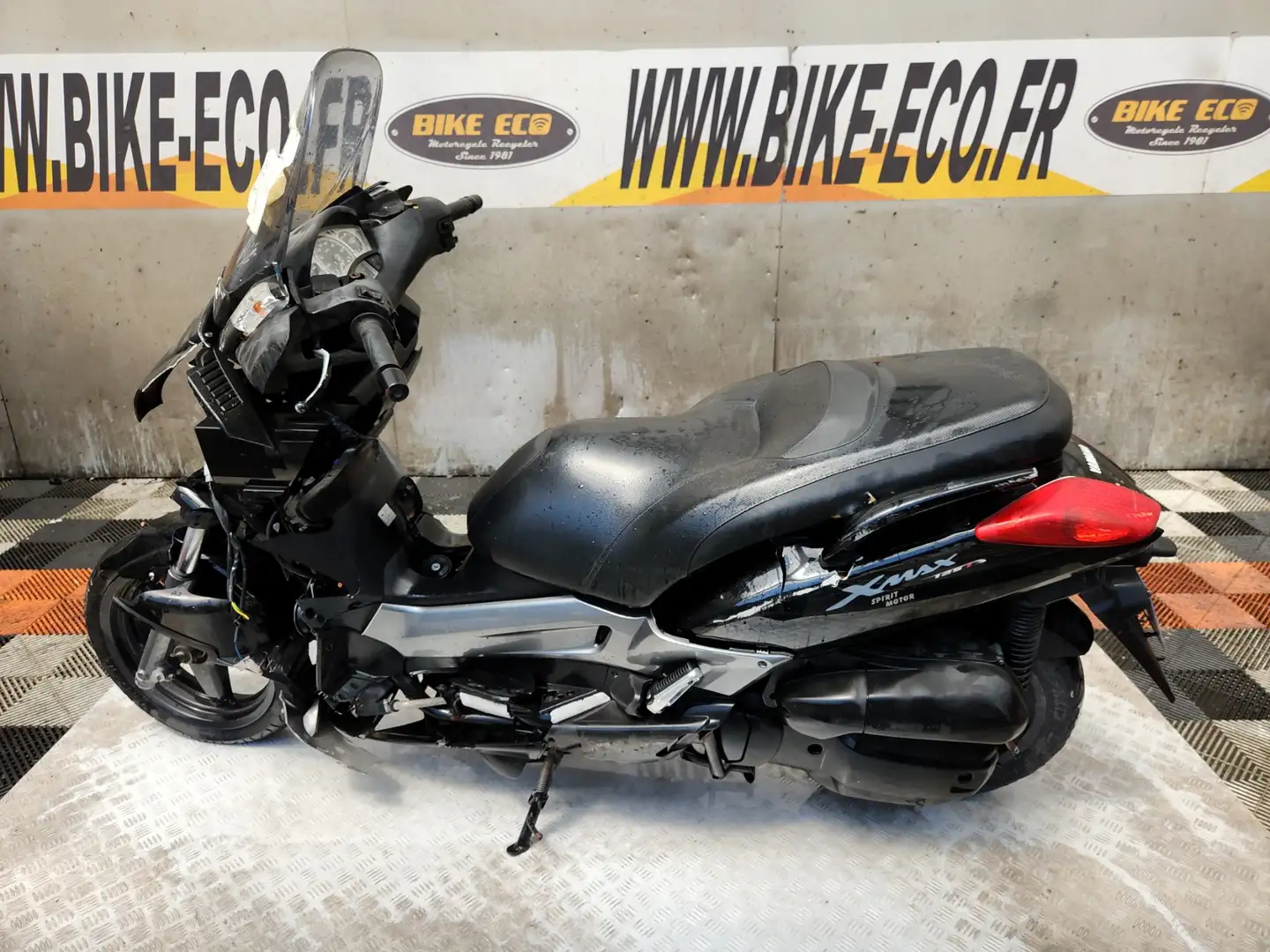 Yamaha X-Max 125 Чорний - 2