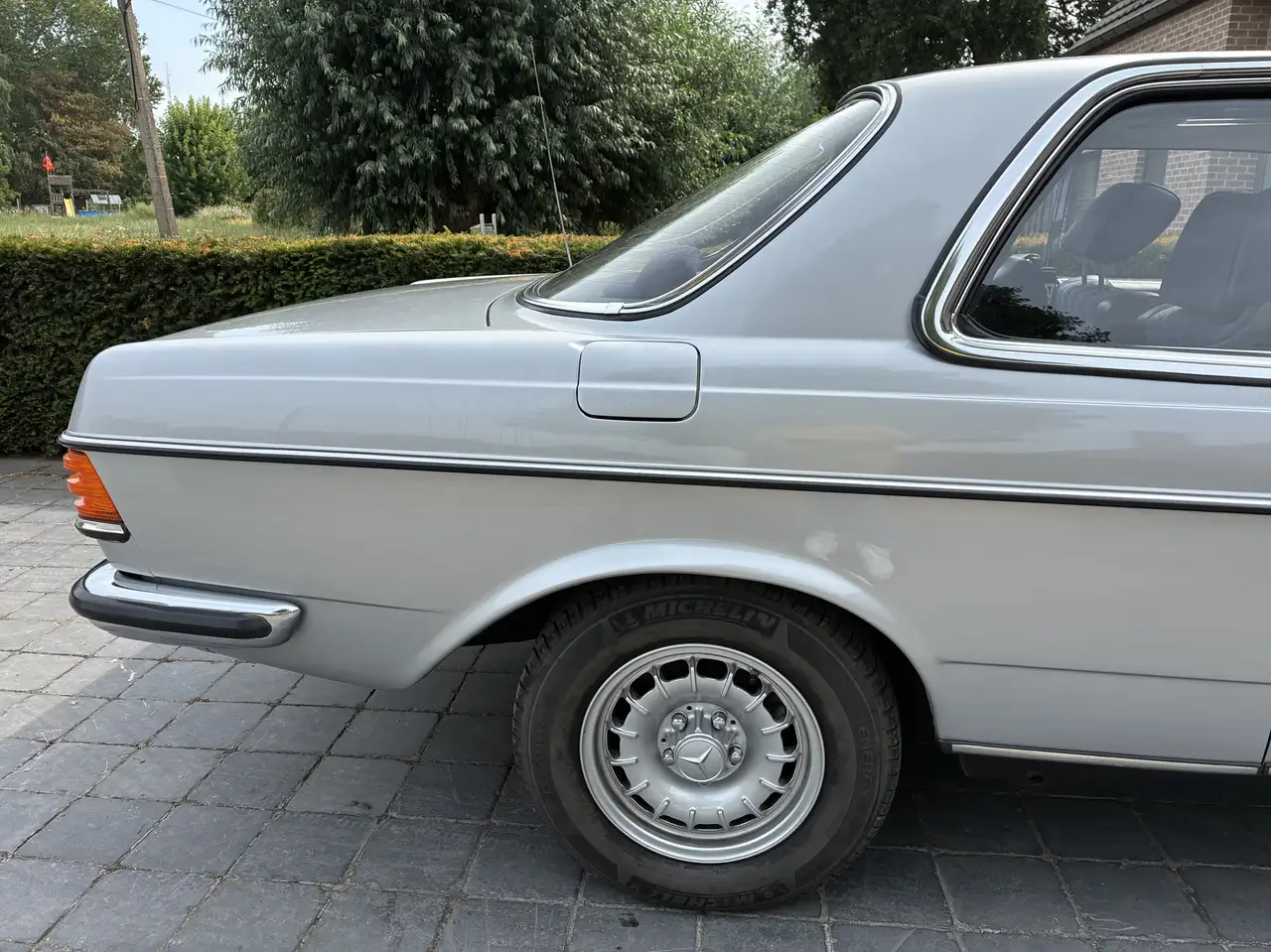 Mercedes-Benz 280 Coupé, foto 2