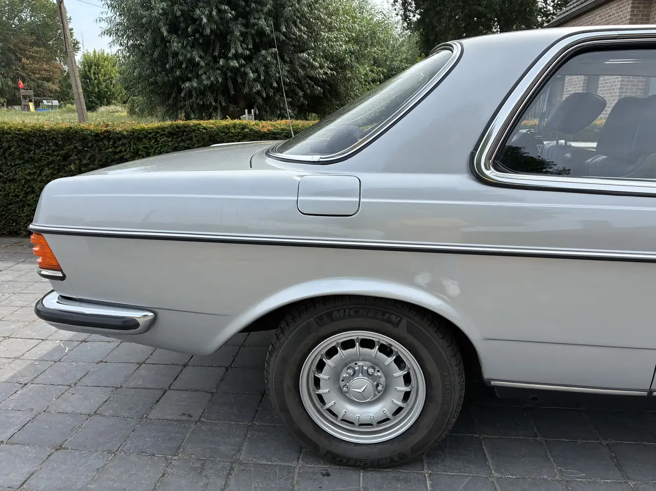 Mercedes-Benz 280 Coupé, foto 3