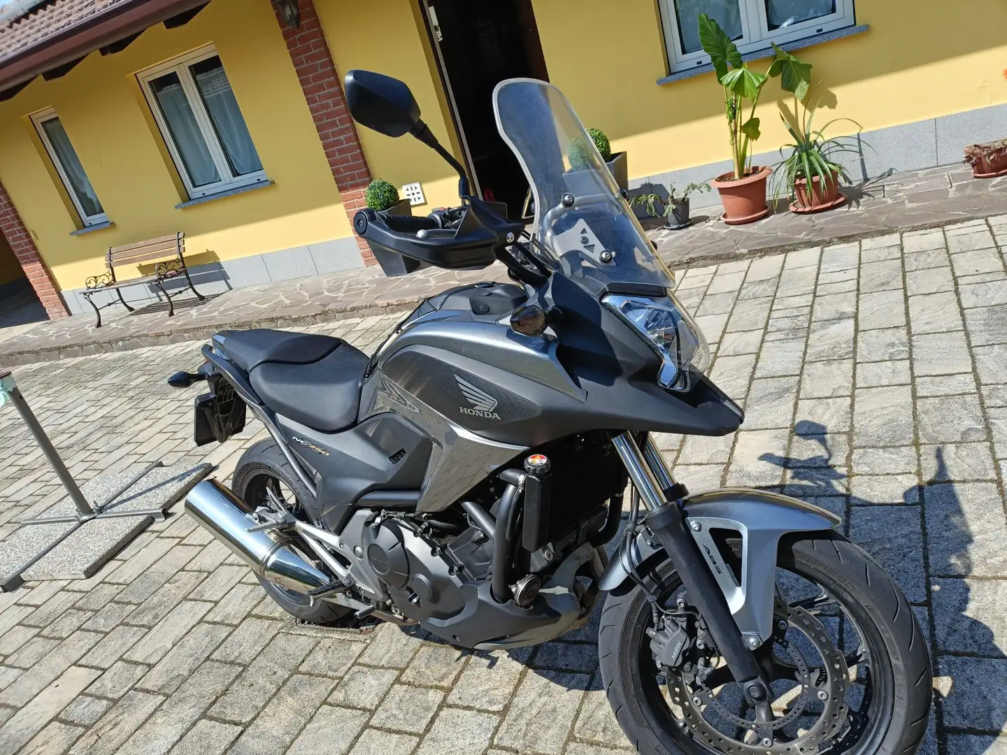 Honda NC 750 Šedá - 1