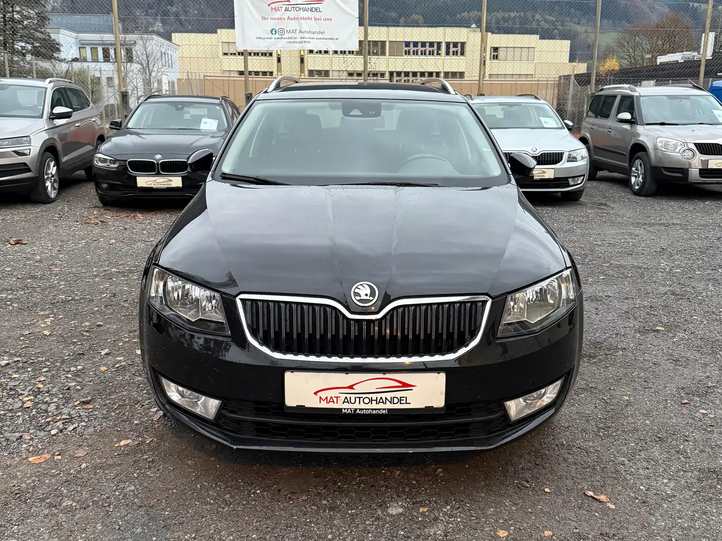 Skoda Octavia Elegance 4x4 *SHZ*AHK*TEMPOMAT* Noir - 2