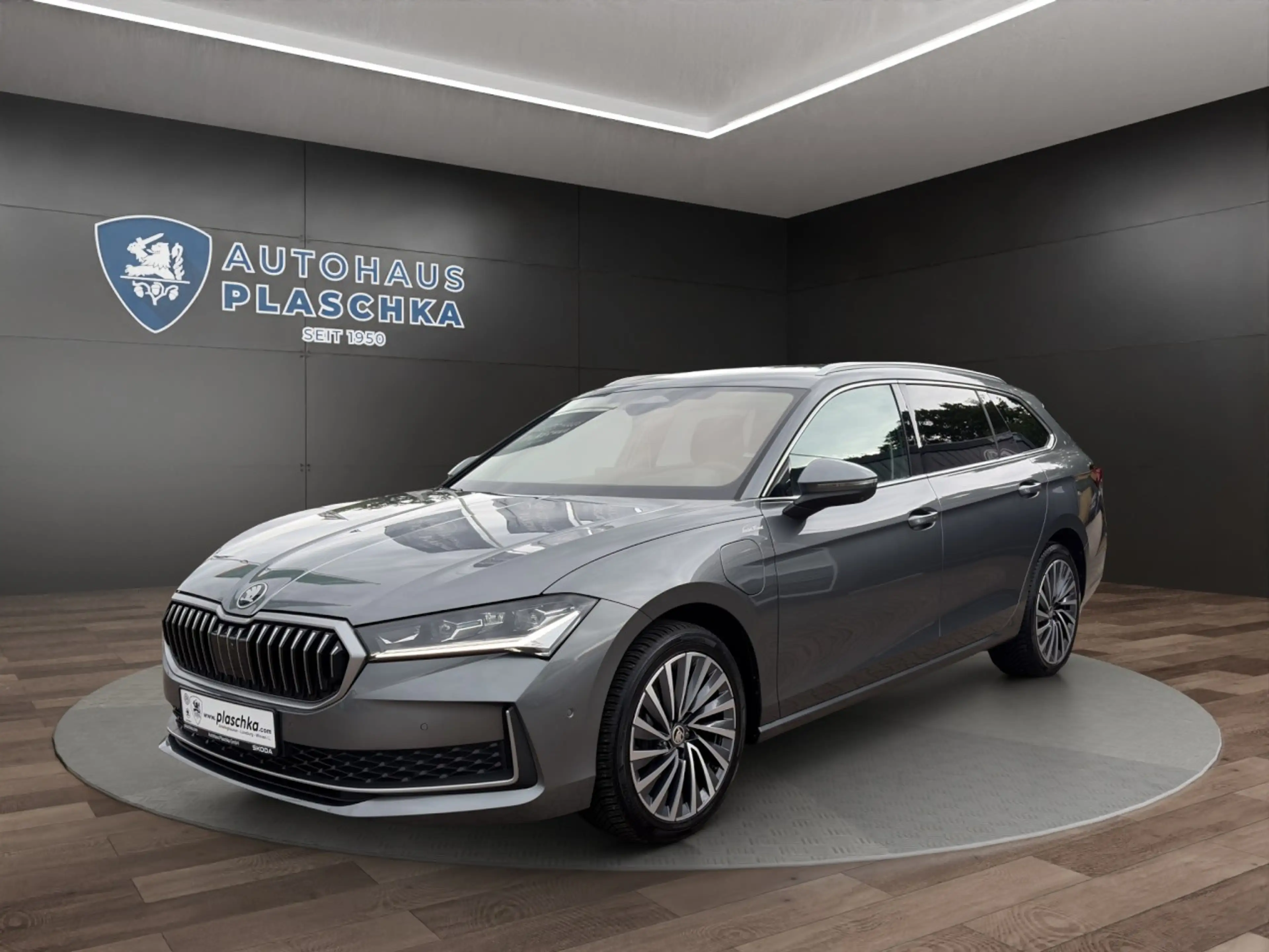 Skoda Superb Combi 1.5 TSI iV L&K ACC+HUD+CANTON+360 Klima