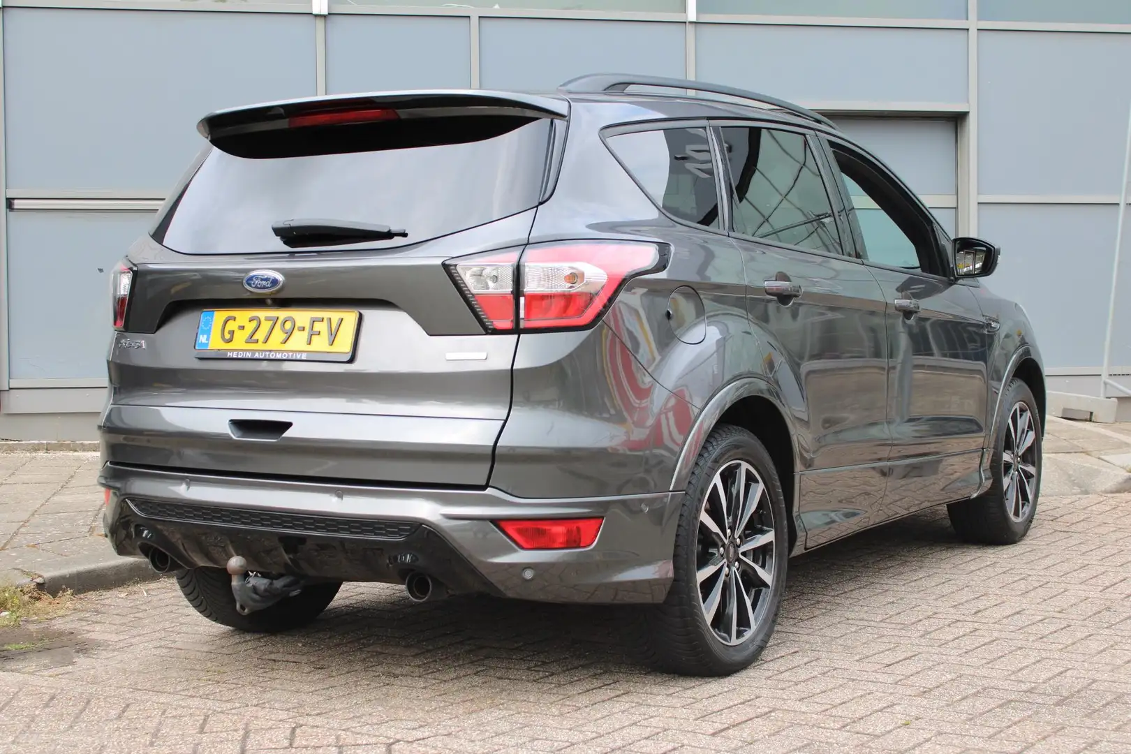 Ford Kuga 1.5 EcoBoost 150pk ST Line | Trekhaak | Panorama D Grijs - 2