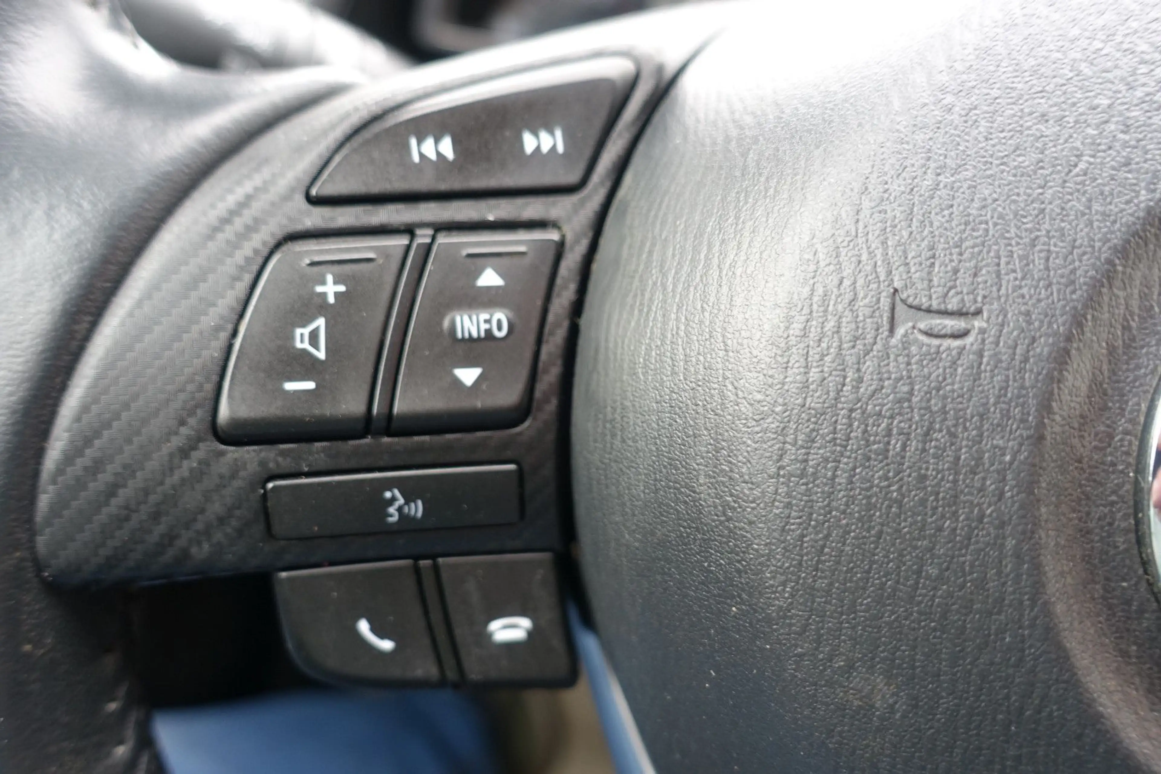 Mazda 2 Lim. Nakama*LED*Klima*Assist-Paket*Tempom*PDC* — photo 18