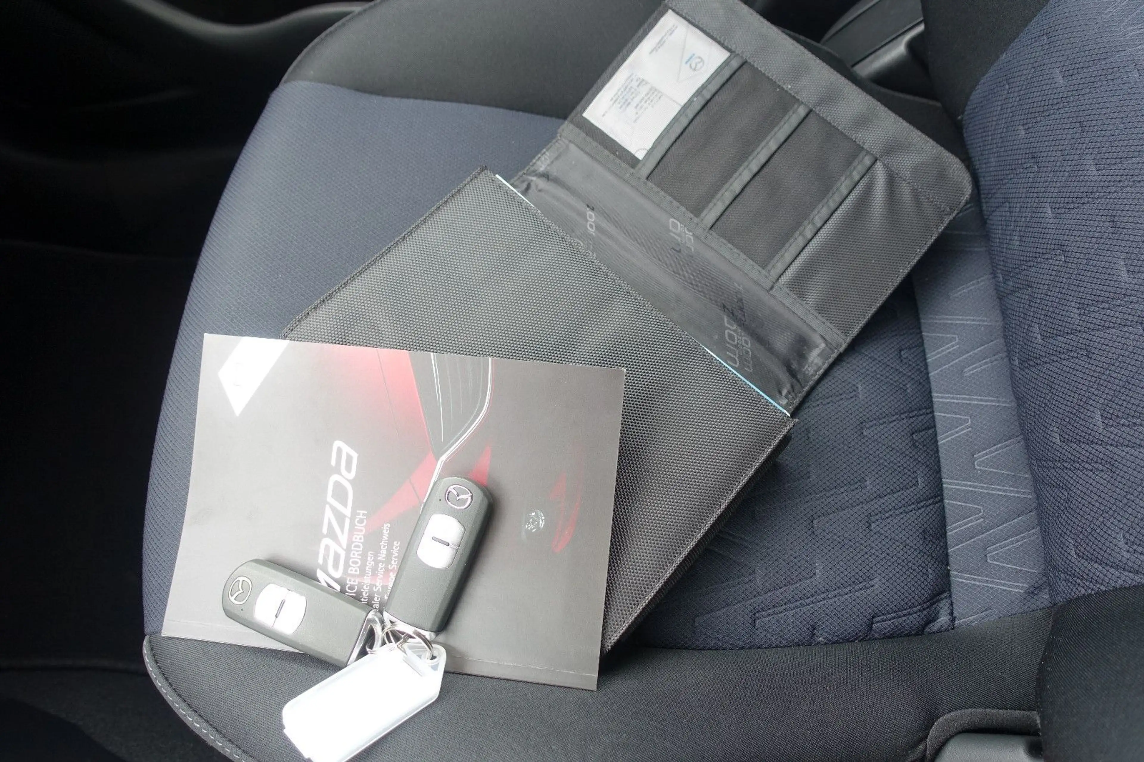 Mazda 2 Lim. Nakama*LED*Klima*Assist-Paket*Tempom*PDC* — photo 37