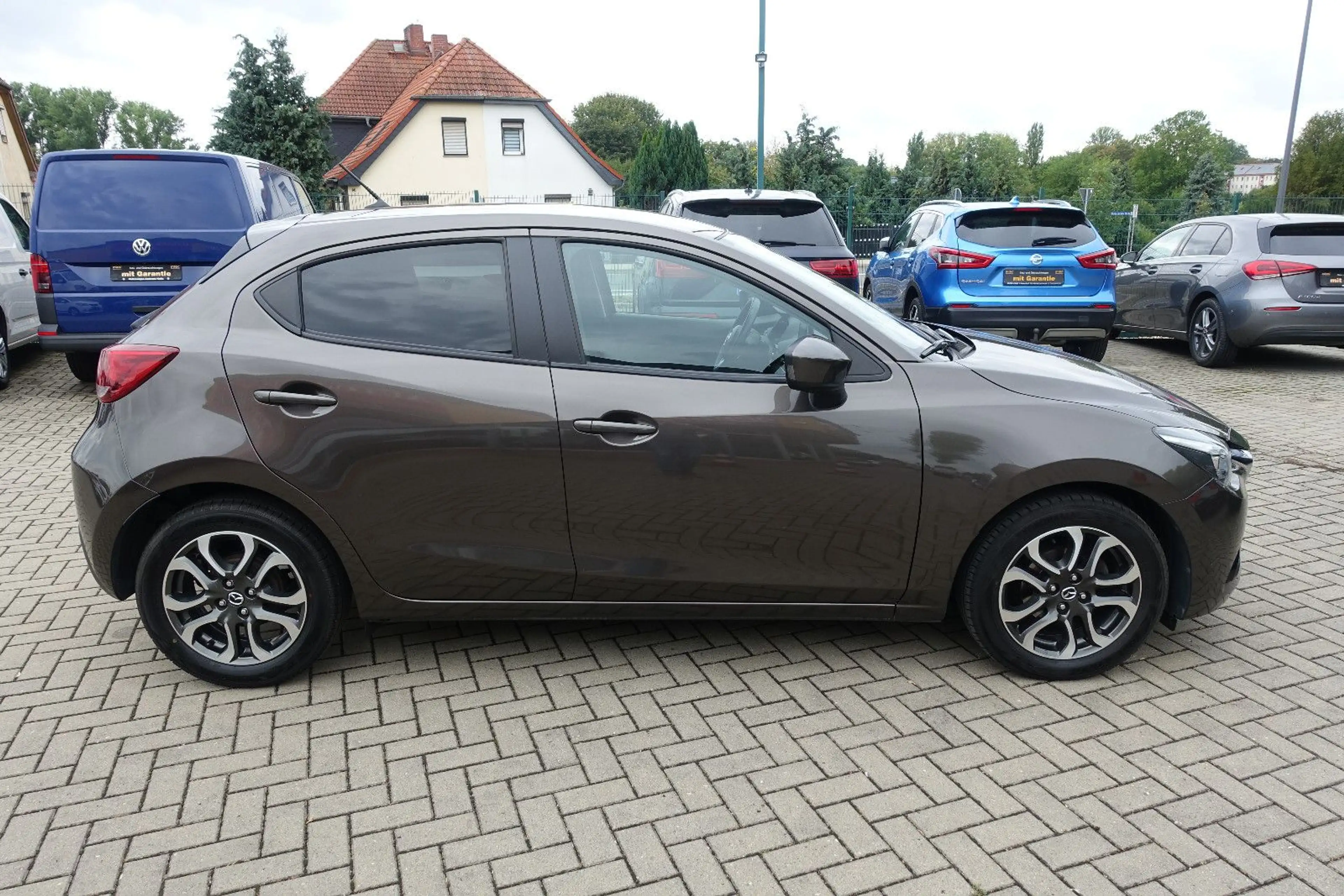 Mazda 2 Lim. Nakama*LED*Klima*Assist-Paket*Tempom*PDC* — photo 4