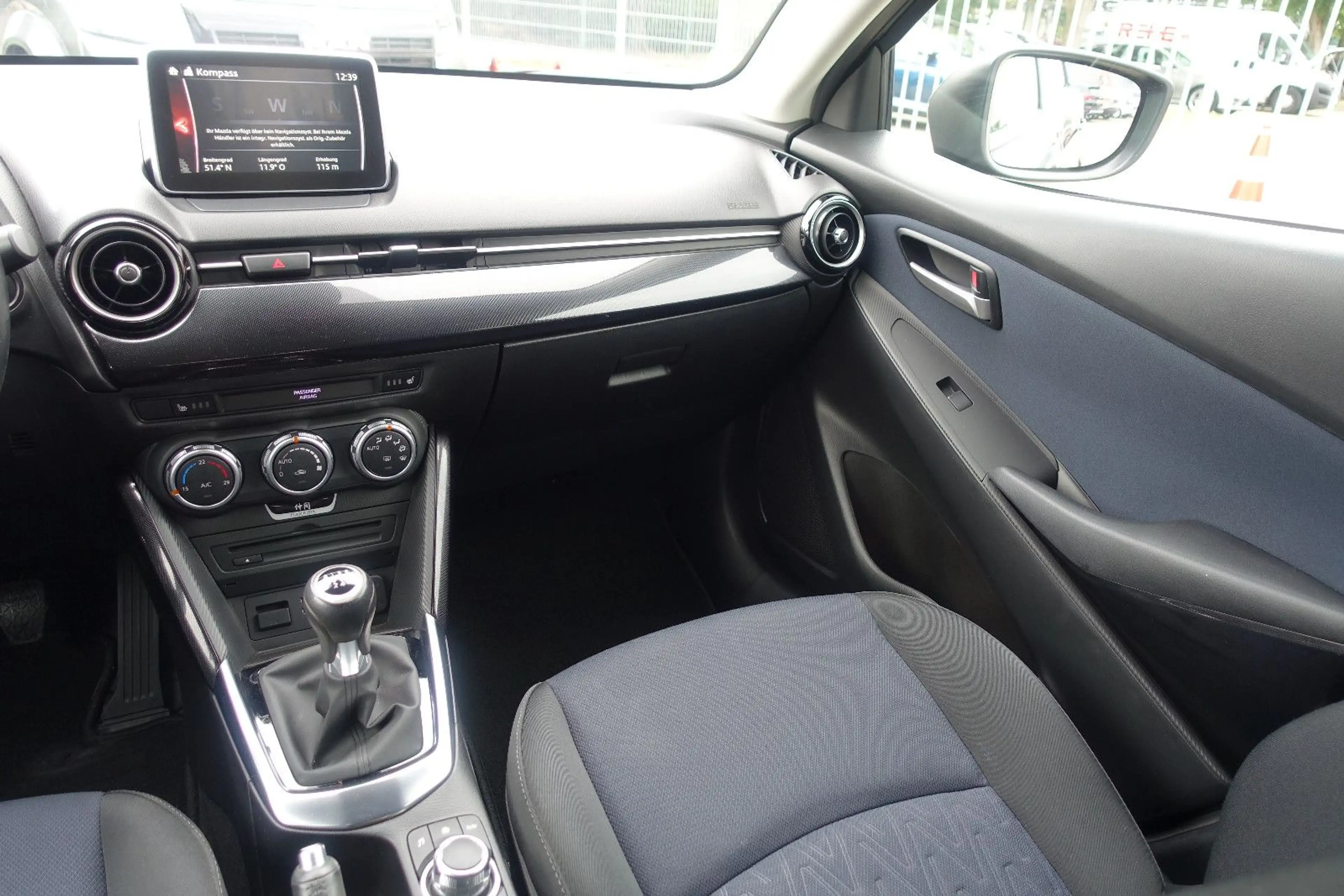 Mazda 2 Lim. Nakama*LED*Klima*Assist-Paket*Tempom*PDC* — photo 17