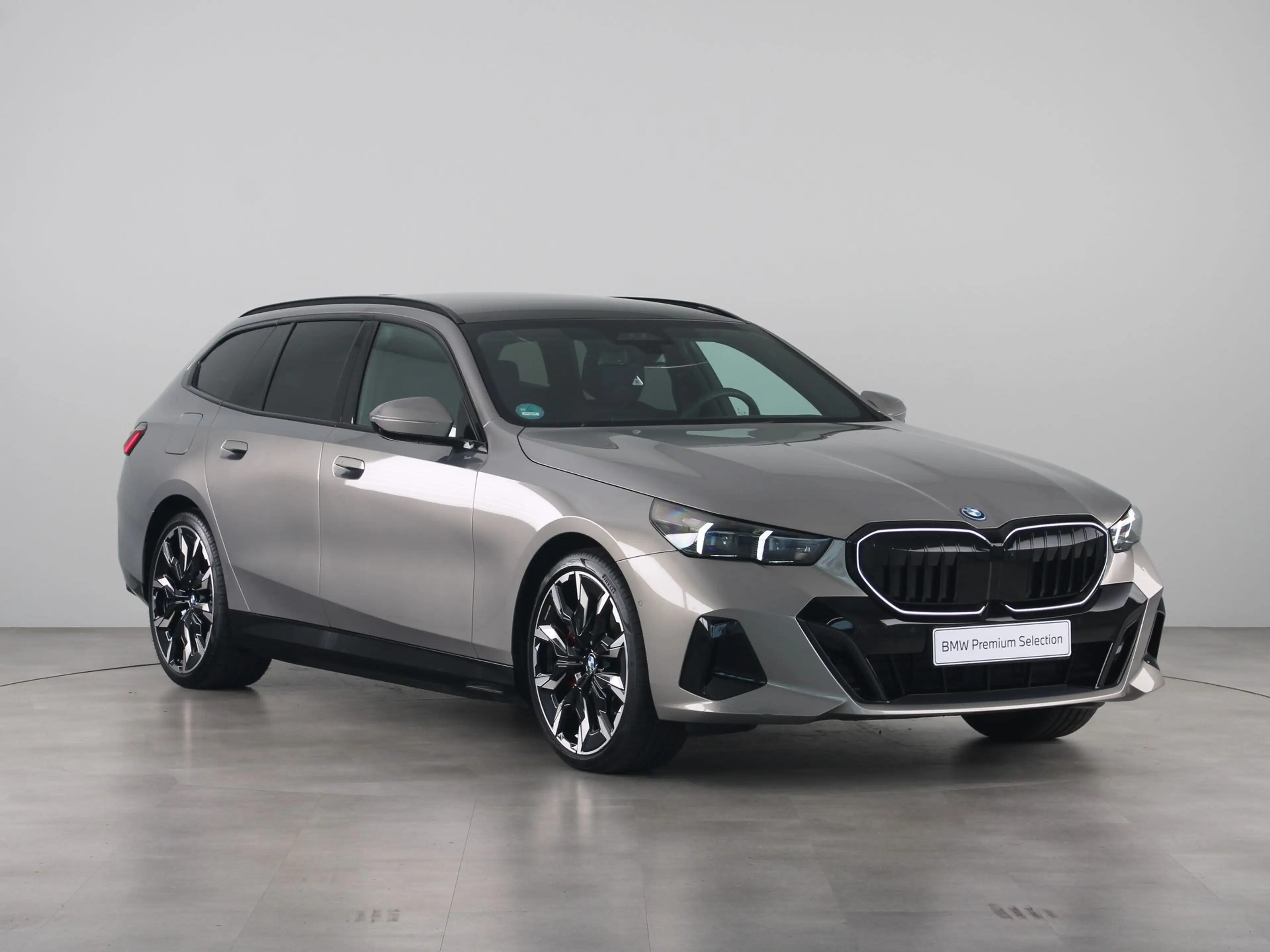 BMW 550 5 Serie 550e Touring xDrive — photo 9