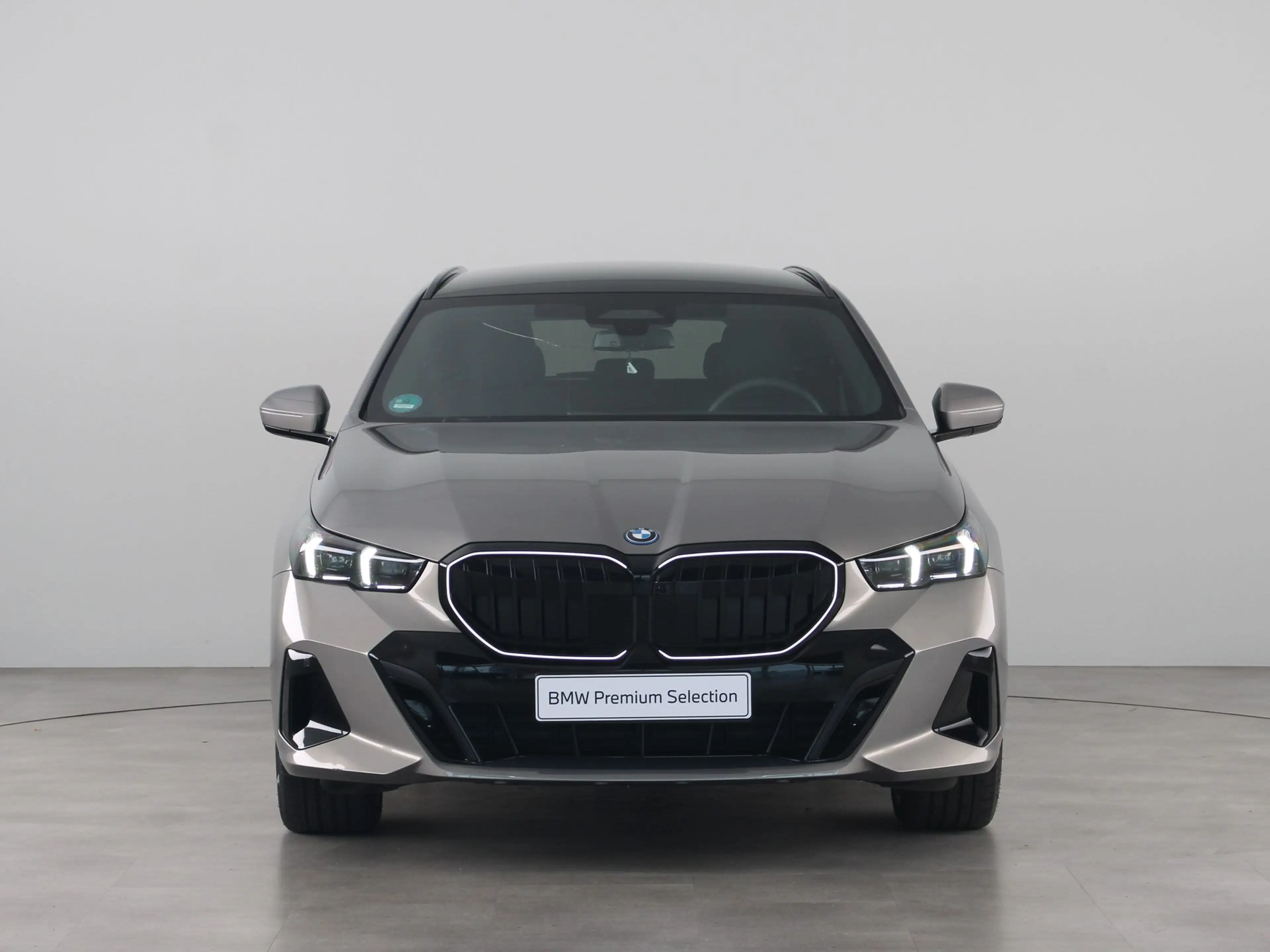 BMW 550 5 Serie 550e Touring xDrive — photo 8