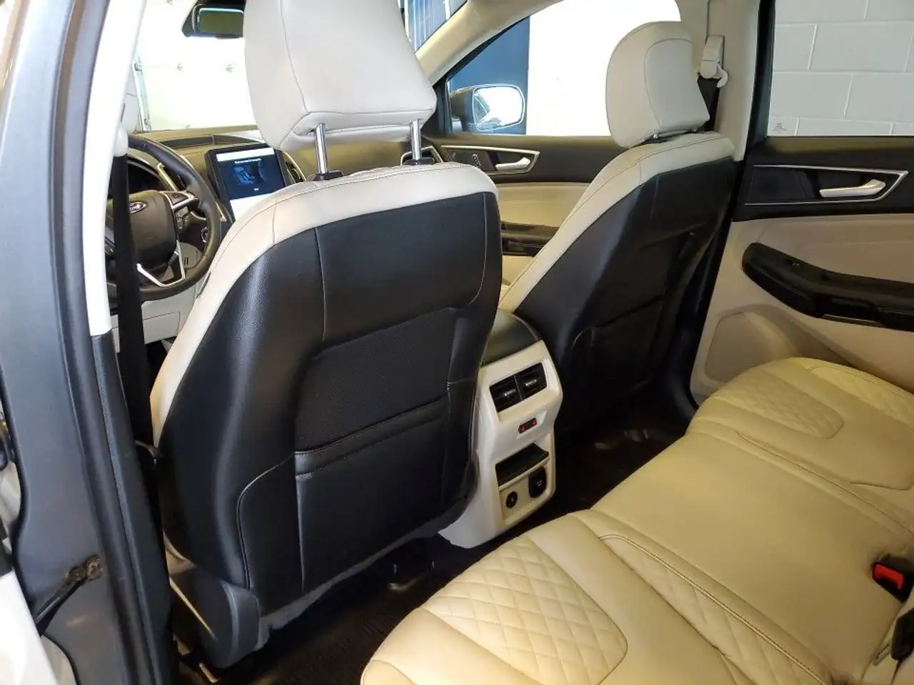 Ford Edge снимка Ford Edge