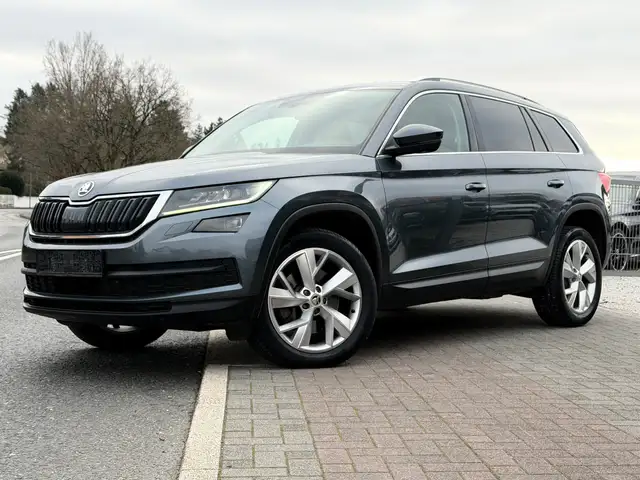 Skoda Kodiaq Style 4x4 AHK LED Standheizung Unfallfrei Memory
