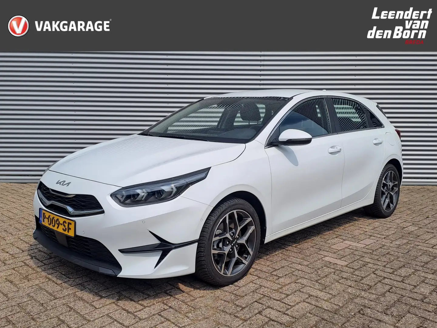 Kia Ceed / cee'd 1.5 T-GDi GT-Line 160 PK | Navigatie | Camera | Au Blanc - 1