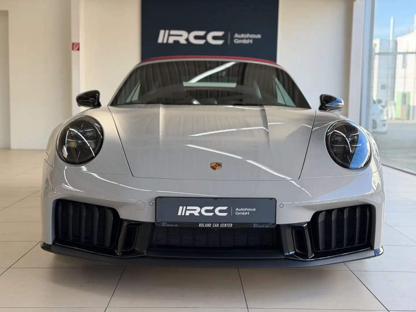 Porsche 911 Carrera GTS Cabrio Lift Chrono Matrix Vierra Grau - 2