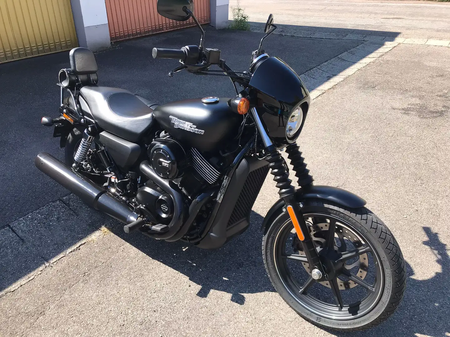 Harley-Davidson Street 750 Black - 1