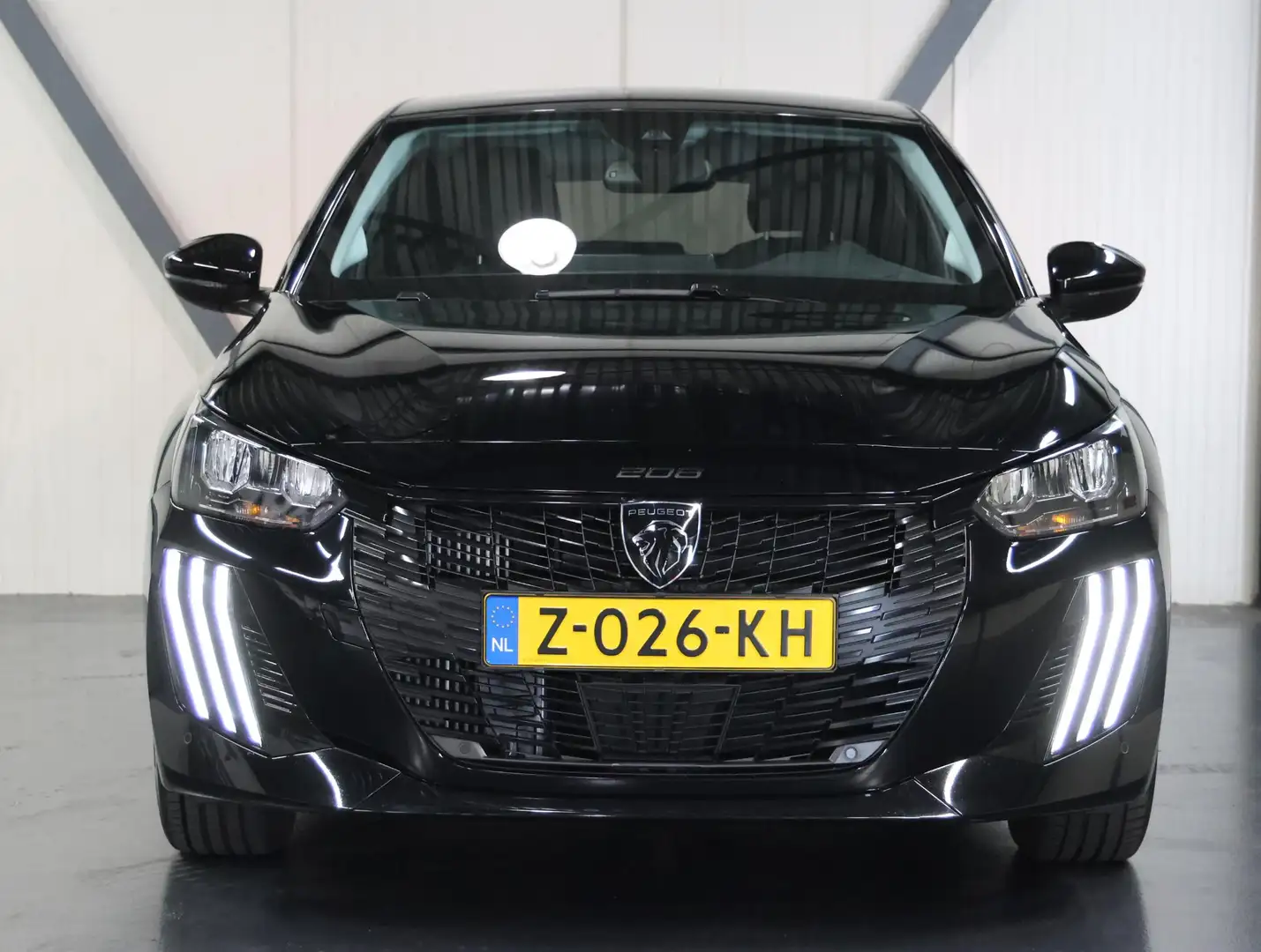 Peugeot 208 1.2 100PK Allure | AppleCarplay/Android Auto | Cam Zwart - 2