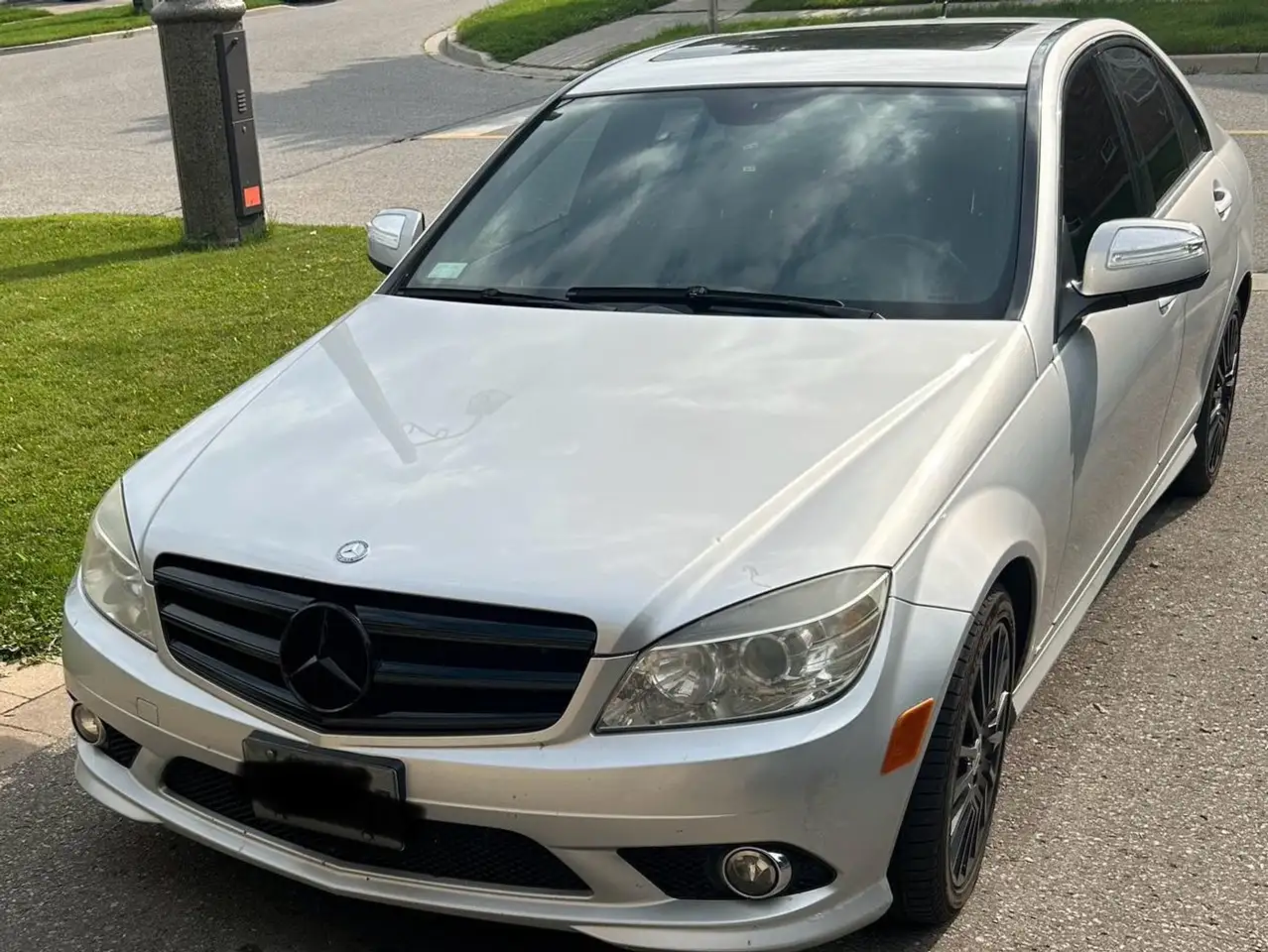 Mercedes-Benz C-Class снимка Mercedes-Benz C-Class