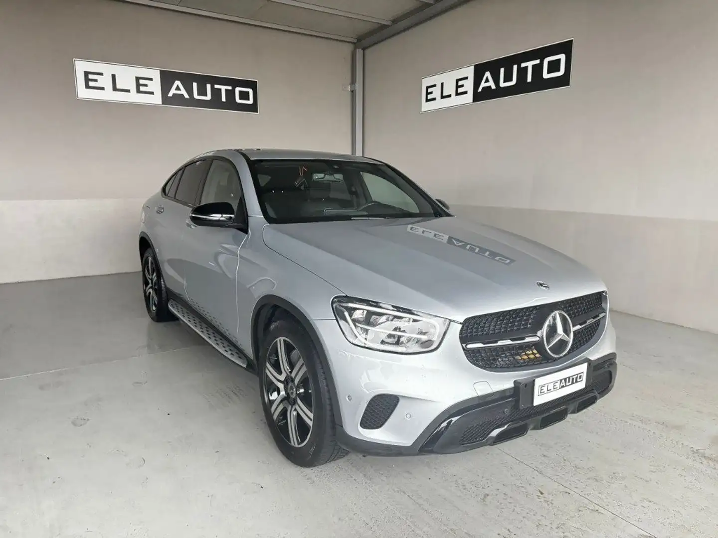 Mercedes-Benz GLC 300 d 245cv 4Matic Coupé Night Edition Virtual 10" Argento - 1