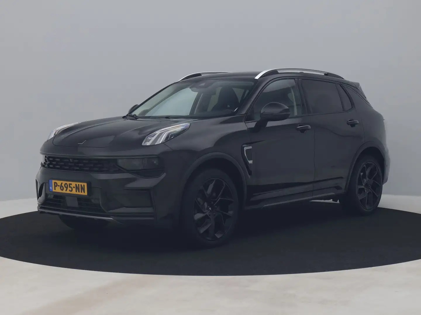 Lynk & Co 01 1.5 Plug-in Hybrid | 360° | BLACK | TREKHAAK | NLD Zwart - 1