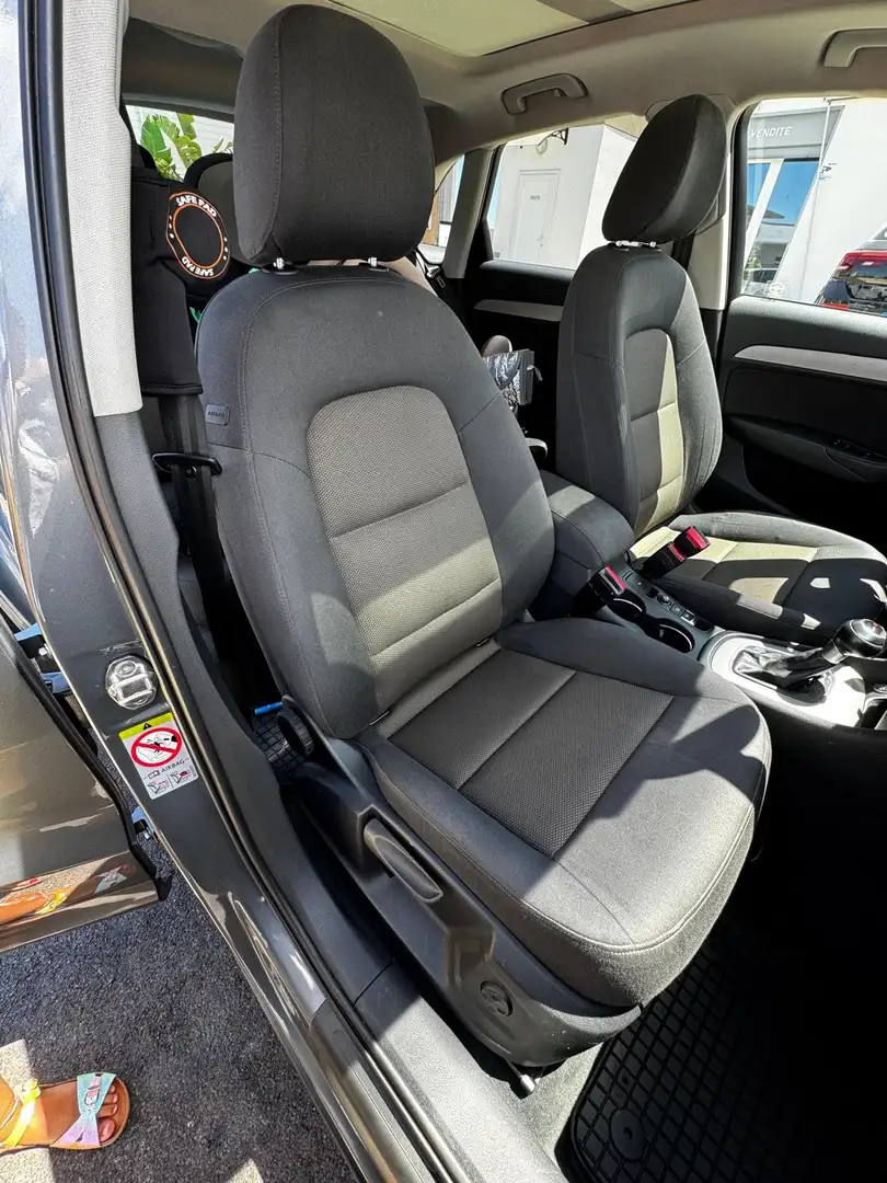 Audi Q3 2.0 tdi S line edition quattro 140cv s-tronic Grigio - 2