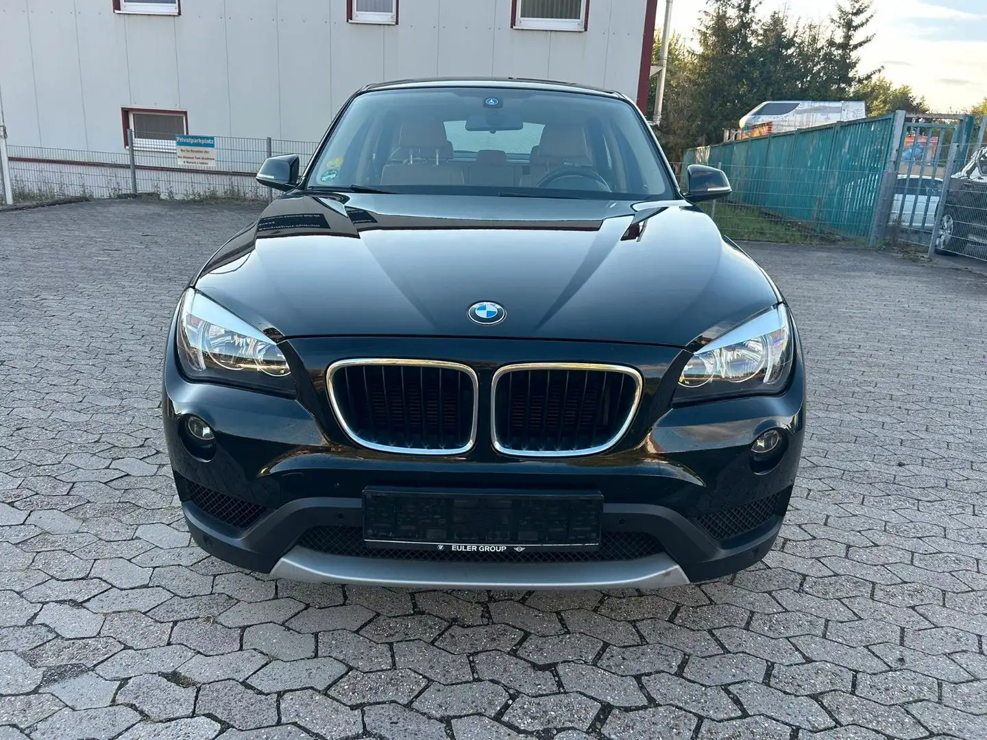 BMW X1 16d sDrive 2.0 PDC + BBS + SCHECKHEFT Schwarz - 2