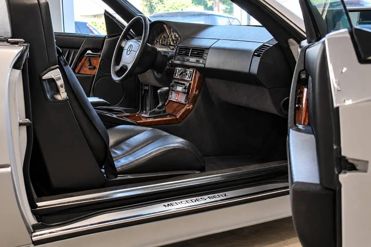 Mercedes-Benz SL 300, foto 7