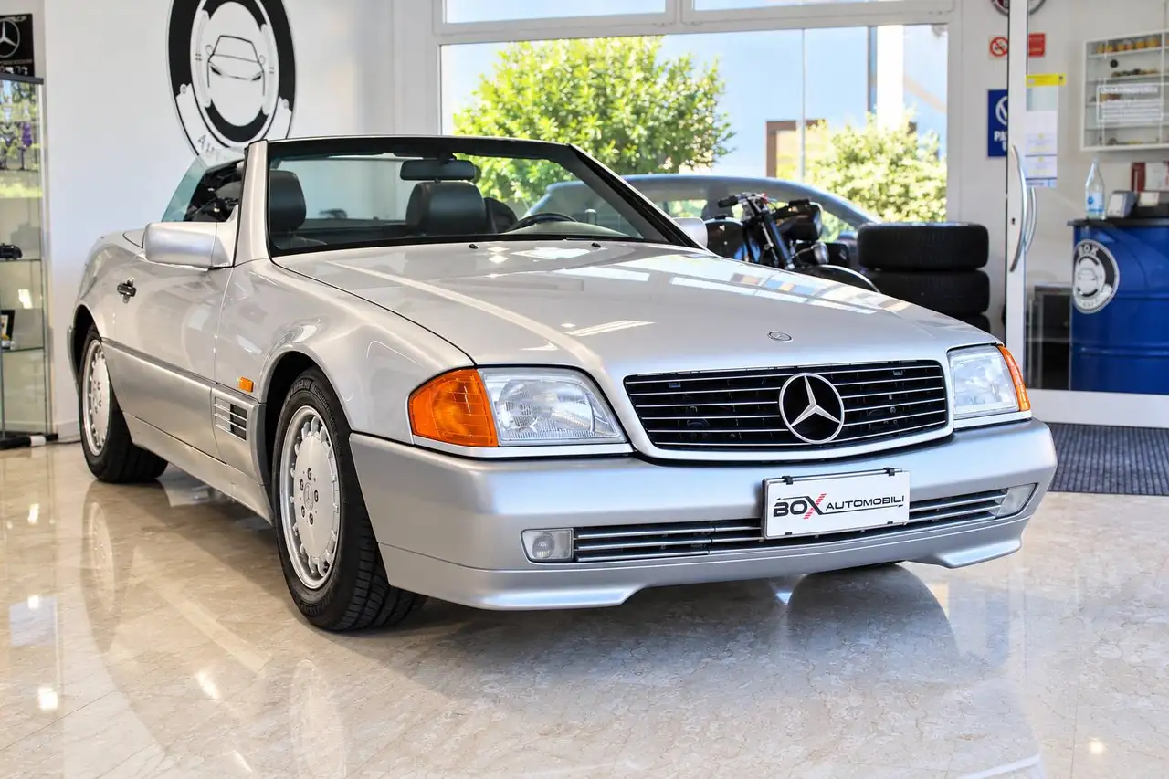 Mercedes-Benz SL 300, foto 1