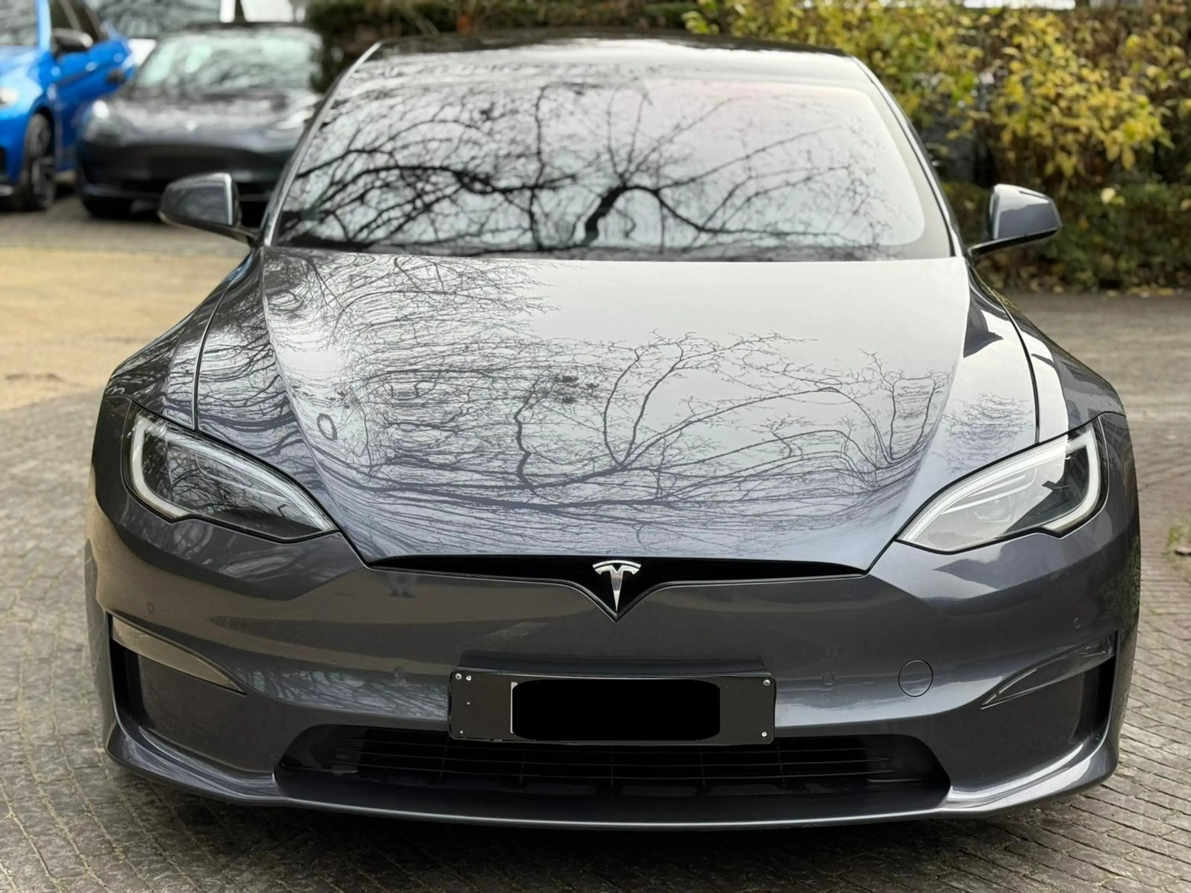 Tesla Model S LONG RANGE DUAL MOTOR - YOKE - AP - PANO Facelift — photo 3